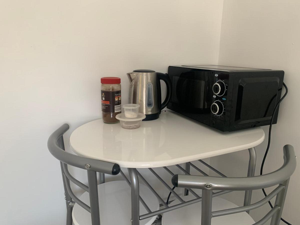 Double Room Bentilee Bucknall  Εξωτερικό φωτογραφία